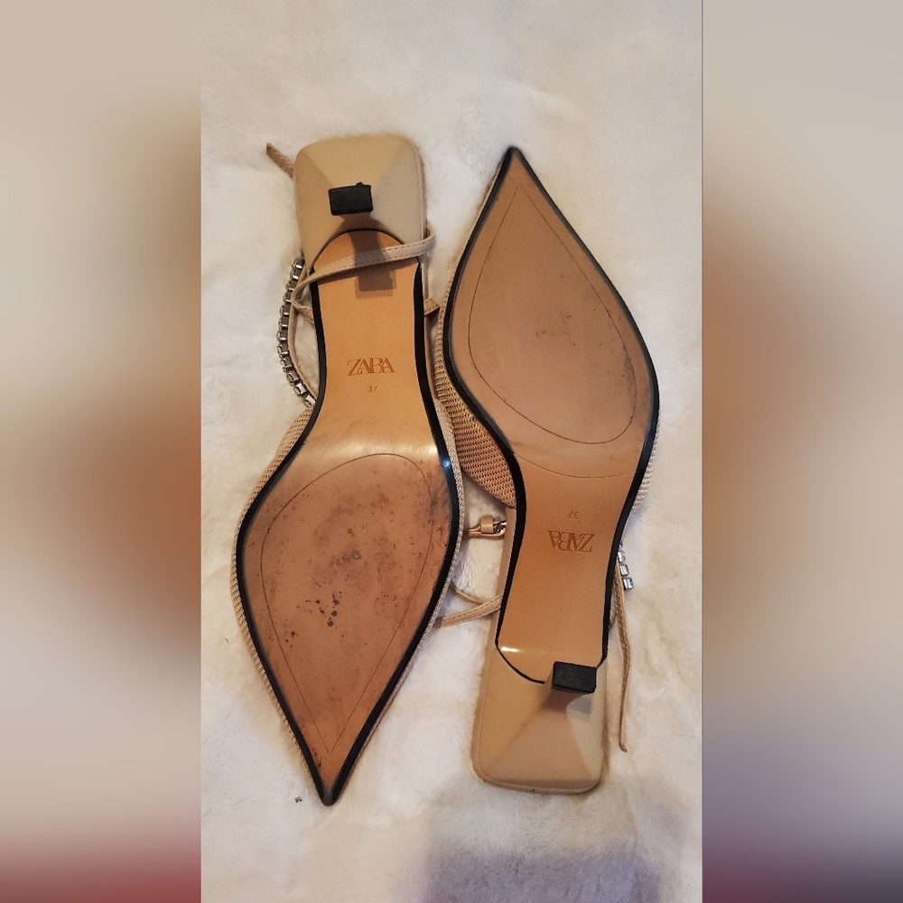 Shoes - Picture 4 of 4